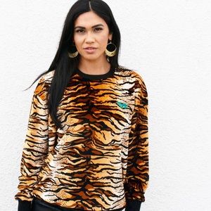 Tigerprint velvet crewneck sweatshirts size Large